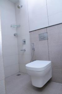 Luxe Oasis Palm Opposite LULU Mall Thiruvananthapuram