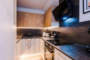 James Court Apartment 6 - Under new management