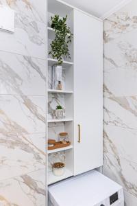 Adara Suite with Parking -Tractoru Coresi