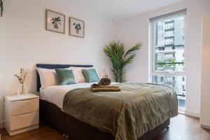 Manchester City Centre ,Salford,Lakeside apartment