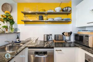 Sydney Oasis - Walk to City Balcony Free Parking