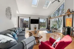 Zen-Designed Guest Suite with PRIVATE 2-mile Trail Loop - Woonsocket