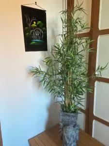 Hôtel & Restaurant ISVARA - Sourdon