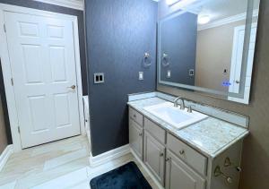 Tropic Winds Luxury Vacation Condo