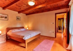 Family friendly house with a swimming pool Sveti Kirin, Central Istria - Sredisnja Istra - 23761