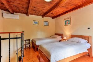 Family friendly house with a swimming pool Sveti Kirin, Central Istria - Sredisnja Istra - 23761