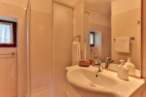 Family friendly house with a swimming pool Sveti Kirin, Central Istria - Sredisnja Istra - 23761