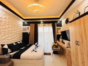 Azehrs Walk Up and Cozy Condo