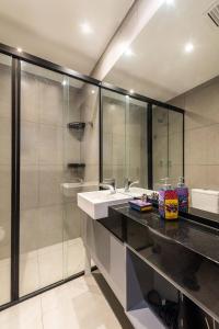 P17 - Novo Bhaus Jardins - Poeta - 10o andar - Oscar Freire - Paulista - Vaga de Garagem