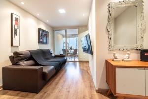 BC8 - Novo Bhaus Bela Cintra - Shopping Frei Caneca - Bela Vista - Vaga de Garagem - Metrô - 50m2 - Vista Incrível - 18o andar