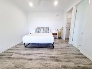 Private and Spacious Getaway, Close to Everything