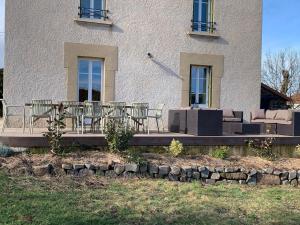 Gîte rénové campagne chic, 6 chambres pour 13 pers., jardin, terrasse, Haute-Loire - FR-1-582-527