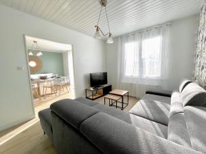 Maison rénovée 3 chambres, proche centre et plage, jardin, parking - FR-1-231-332
