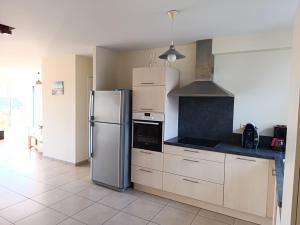 Maisons de vacances Maison Familiale Vue Mer a Saint-Gildas-de-Rhuys - FR-1-639-132 : photos des chambres