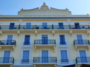 Studio avec kitchenette séparée à Aix-les-Bains - FR-1-555-105