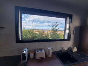 Appartement Confortable avec Vue, WIFI et Climatisation - FR-1-776-122