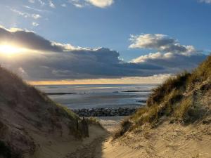 Appartements Superbe T3 moderne a Berck-Plage avec balcon et garage - FR-1-646-83 : photos des chambres