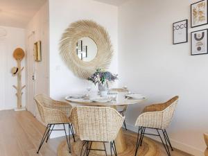 Appartements Appartement Les pieds dans l-eau - 4 pers. - FR-1-788-53 : photos des chambres