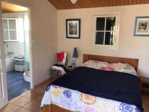 Maisons de vacances Belle maison 6 pieces proche plage a La Gueriniere - FR-1-224B-239 : photos des chambres
