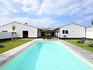 Maison spacieuse avec parking proche de la mer - FR-1-434-117