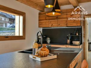 Chalets Chalet au Grand Bornand – 6 Chambres Spacieuses & Ambiance Chaleureuse - FR-1-391-194 : photos des chambres