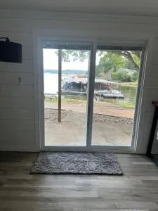 Hideaway on the lake! - Roach