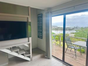 Hydra Holiday Unit 3