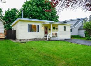 Sunny CDA Cottage Family Retreat Near Lake