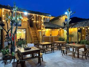 Khói ở Lô Lô Chải