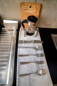 A13 Premium Suite BLACK Cocina Terraza Companies Work Teams 1-2 PAX