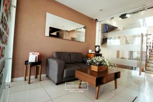 A06 Premium Suite WHITE Cocina Terraza Companies Work Teams 1-2 PAX