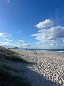 Papamoa Beach, Pohutukawa Deluxe Studio, on Hugoway - 帕帕莫阿