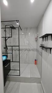 Maisons d'hotes Sapphire room - 20 min to Paris : photos des chambres