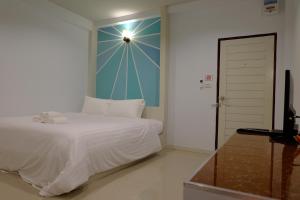 Juntima Place at Amphawa