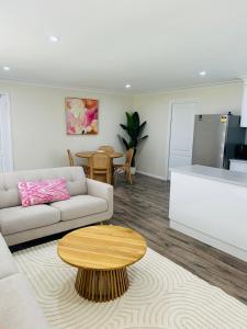 Cozy 2-Bedroom Retreat