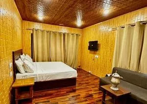Hotel Luxury Heights - Kolur