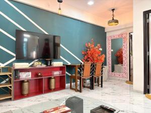 Stunning 1BHK with view city view, Bandra west 601