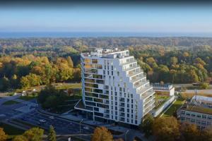 Widok - Klima - WiFi - Netflix - Sauna - Darmowy parking - Siłownia - Obok plaży - Mieszkanie z widokiem na morze 6 osób