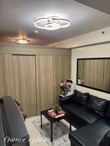 JUVREY 1 BR Studio Unit with balcony