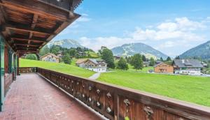 Swiss Peaks Haven with Unparalleled Views