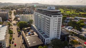 Trendy 1 Bedroom with City Views Pool and Gym M14