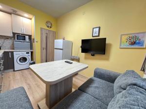 Miami 2BDR Central Apt near Vitosha BLVD and Wifi