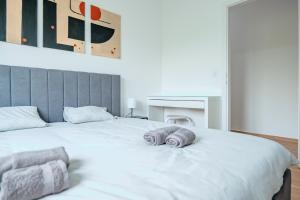 Apartman Fjaka-spacious two bedroom apartment with parking