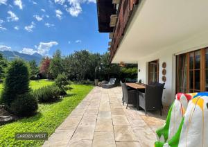 7-bedroom Chalet Private Pool and Stunning Views