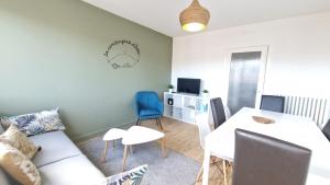 Appartements Georges #Parking#Balcon : Appartement 3 Chambres