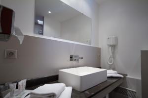 Hotels Hotel The Originals Residence de Rohan (EX RELAIS DU SILENCE) : photos des chambres