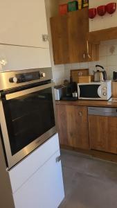 Appartements La jolie Vue et La Maison de la Tour- Cordes-sur-Ciel : photos des chambres