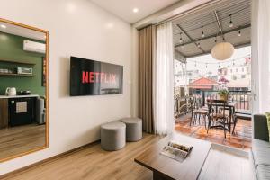 Flaxur T5 Flat - 150m to Hoankiem lake - by Antique