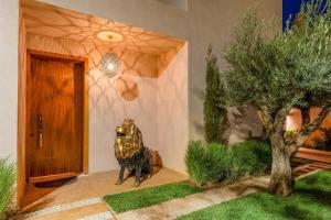 Villa de standing piscine à débordement à 15 min de Marrakech