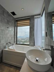 Hồ Bơi Vô Cực - Có Thể Săn Mây Tại Giường